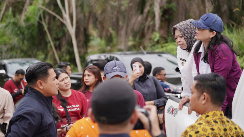 Wamendiktisaintek Tinjau Lokasi Calon Pembangunan Sekolah Unggul Garuda di Kabupaten Kotawaringin Barat