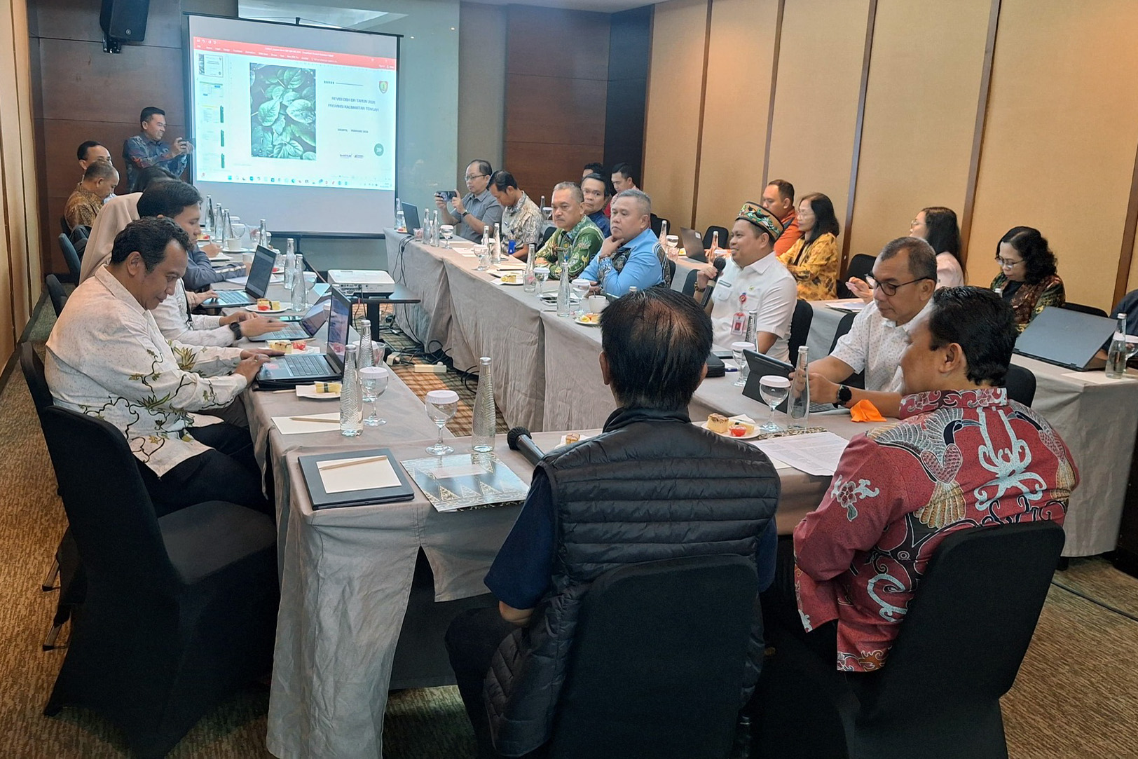 Wagub Edy Pratowo Pimpin Pertemuan Dengan Stakeholders Terkait Bidang Kehutanan di Kalteng