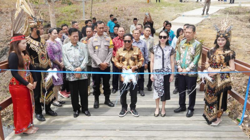 Dorong Pertumbuhan Ekonomi Daerah, Bupati Heriyus Launching Objek Wisata Taman Kota Pasir Putih