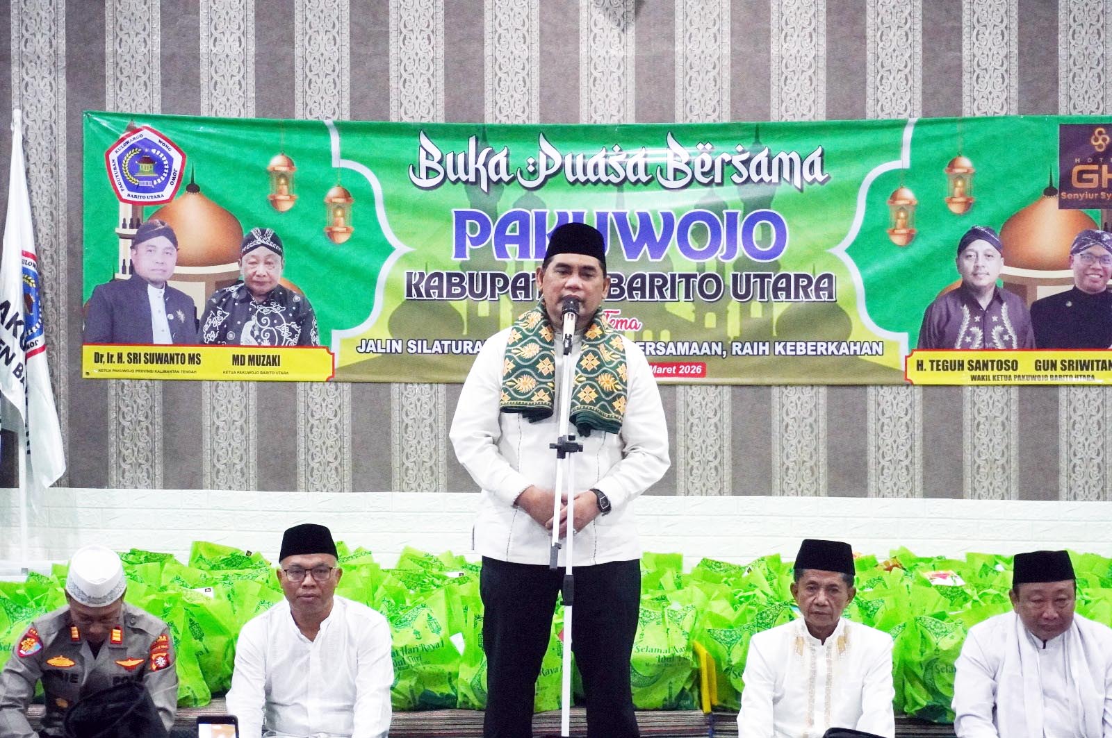 Hadiri Buka Puasa Bersama Pakuwojo, Bupati Barito Utara Tekankan Pentingnya Silaturahmi