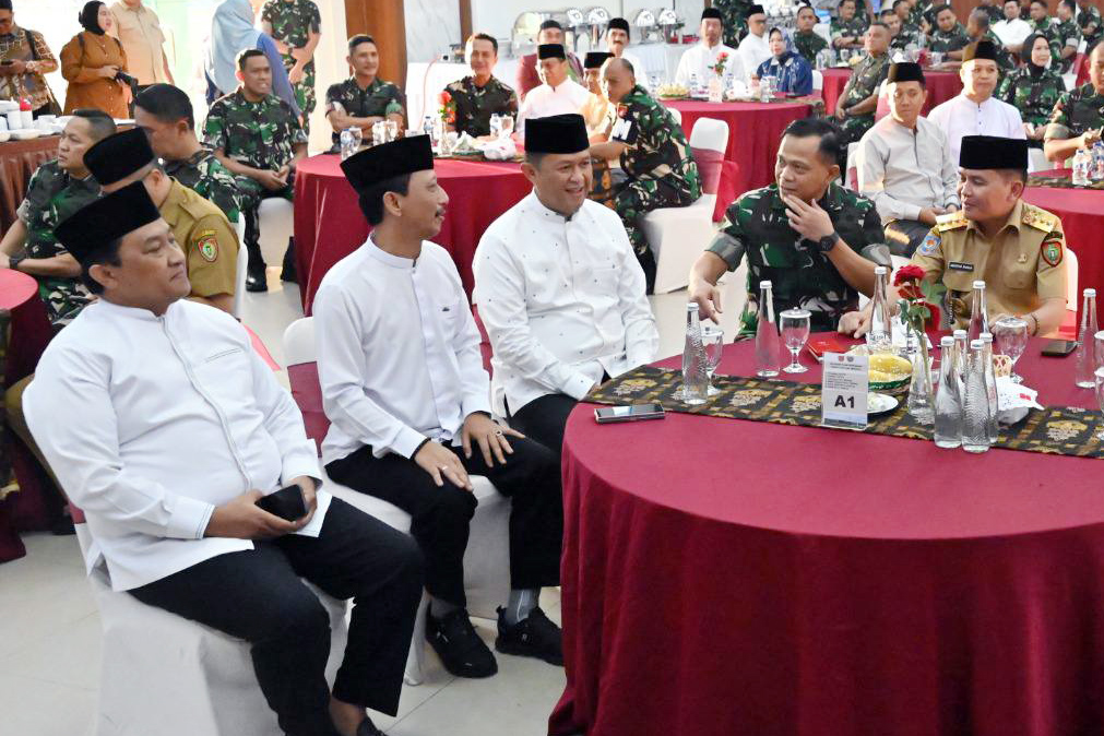 Pererat Sinergi, Gubernur dan Wagub Kalteng Hadiri Buka Puasa Bersama di Makodam XXII/TB