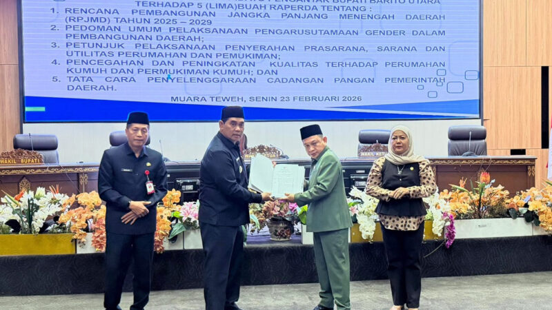 DPRD Barito Utara Gelar Rapur Penyampaian Pidato Pengantar Bupati Terhadap Lima Raperda