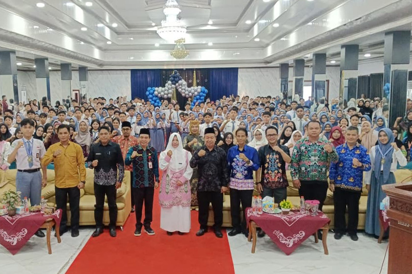 Pamer Hasil Karya Siswa Melalui Apresiasi Projek Gen 66 Tahun Ajaran 2025-2026 SMAN 1 Muara Teweh