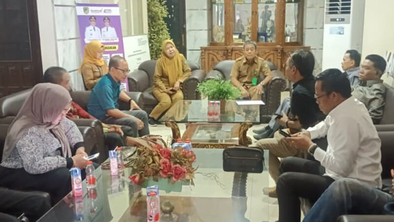 Terkait Perizinan Berusaha, DPRD HSU Kunker ke DPRD Barito Utara