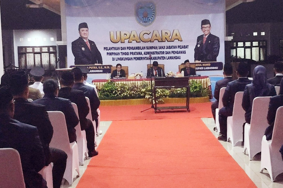 Pemkab Lamandau Laksanakan Pelantikan dan Pengambilan Sumpah Jabatan Pimpinan Tinggi Pratama