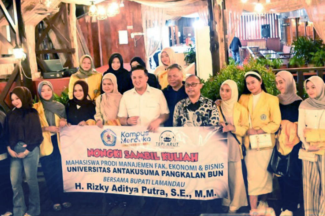 Bupati Lamandau Hadiri “Nongki Sambil Kuliah” Bersama Mahasiswa Universitas Antakusuma