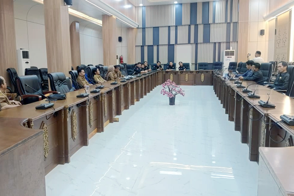 DPRD Barito Utara Gelar RDP Bahas Aspirasi PPDI dan Penguatan Perangkat Desa