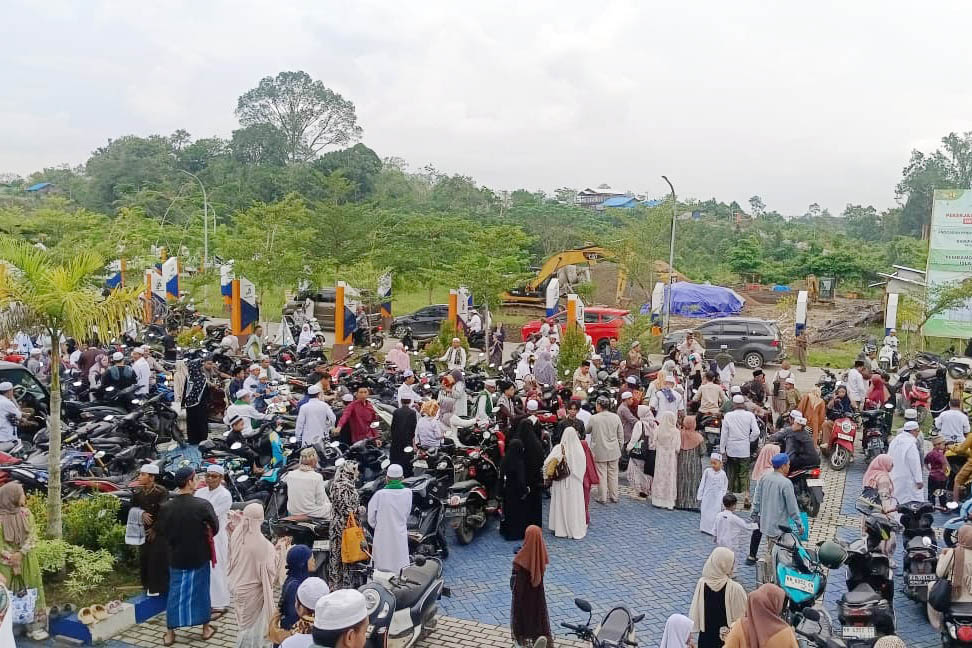 Ribuan Jamaah Padati Masjid H Muhammad Sidik Islamic Center Laksanakan Salat Idul Adha 1447 H