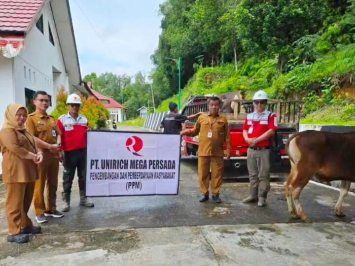 Sambut Idul Adha, PT Unirich Mega Persada Salurkan Bantuan Hewan Kurban