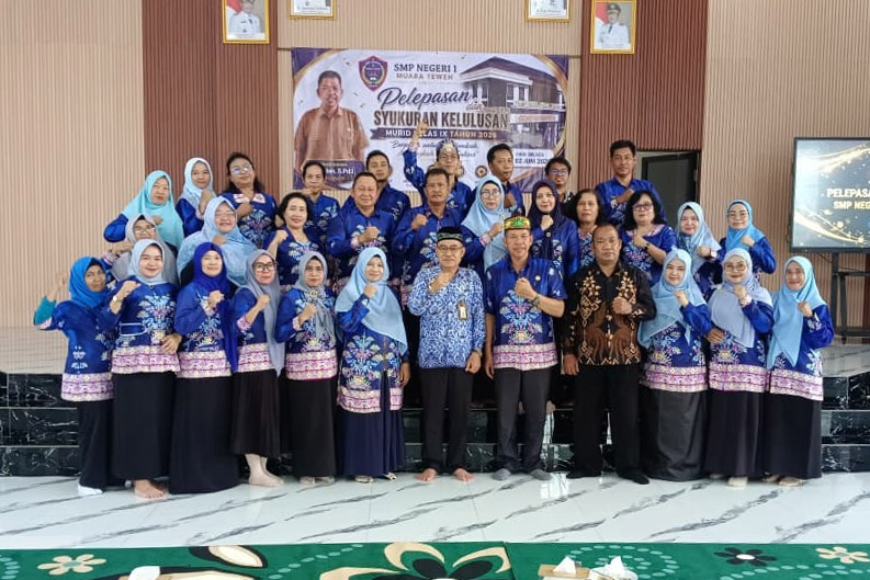 Pelepasan Siswa Kelas IX Tahun Ajaran 2025/2026 SMPN 1 Muara Teweh