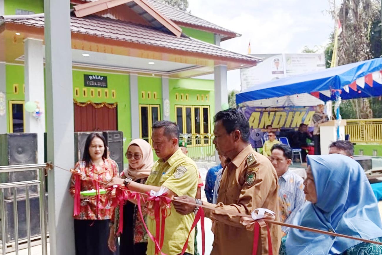 Camat Montalat Buka Acara Peresmian Kantor Desa, Balai Desa dan Kantor BPD Ruji