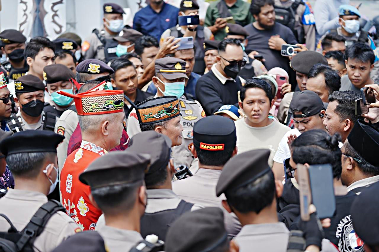 Gubernur Kalteng Gelar Dialog dengan Demonstran, PLN Paparkan Penyebab Pemadaman