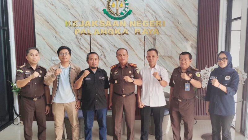 SMSI Kalteng Perkuat Kolaborasi dengan Kejari Palangka Raya melalui Program News Room Jaga Desa