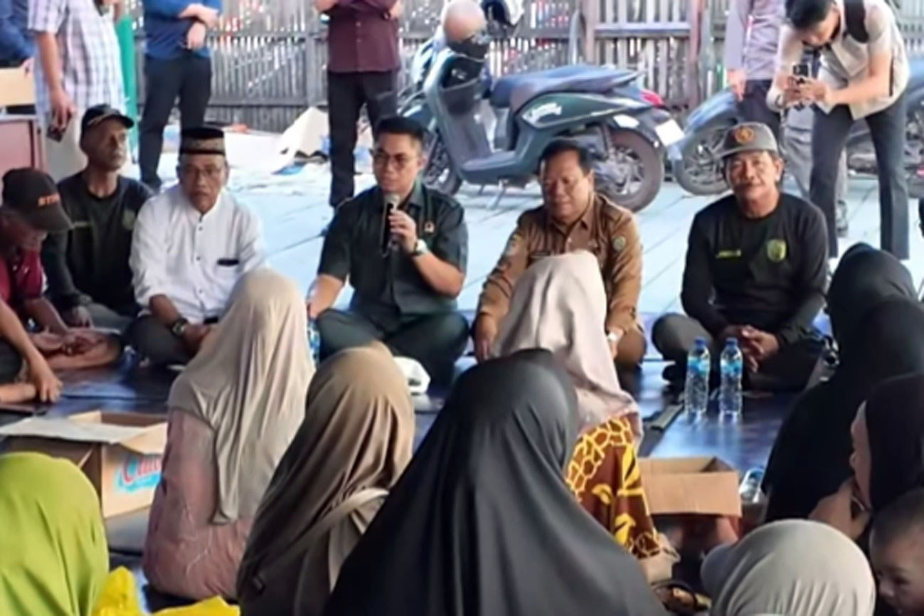 Gerak Cepat Junaidi Kunjungi Korban Kebakaran di Gang Sari Murjani Palangka Raya