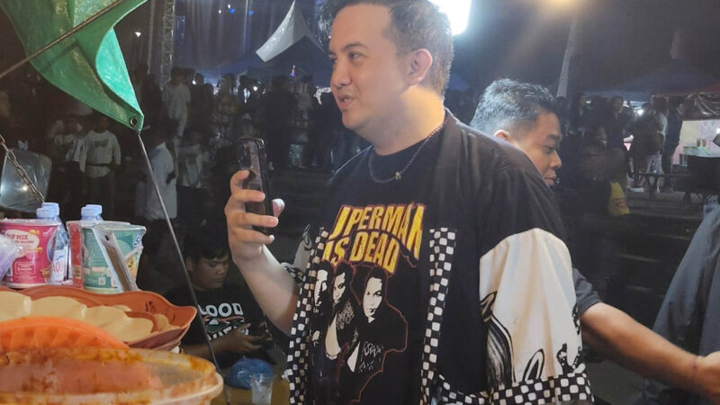 Bupati Lamandau Sambangi Lapak UMKM, Bahas Dampak Pesta Rakyat Terhadap Pendapatan Pedagang