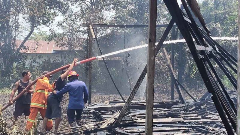 Rumah Kosong Milik CV Logos di Desa Kujan Ludes Terbakar