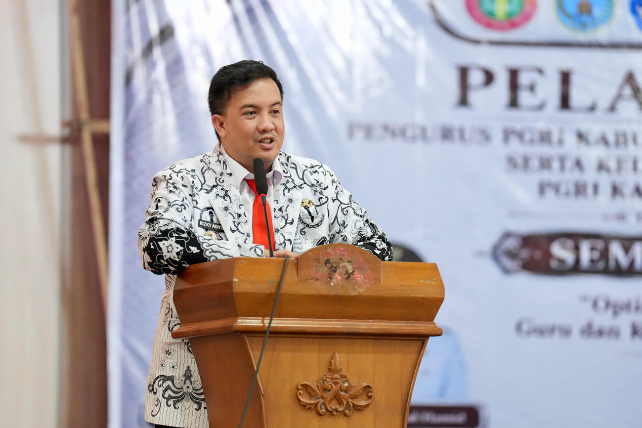 PGRI Dilantik, Bupati Lamandau Tegaskan Peran Strategis Guru Tingkatkan Kualitas SDM
