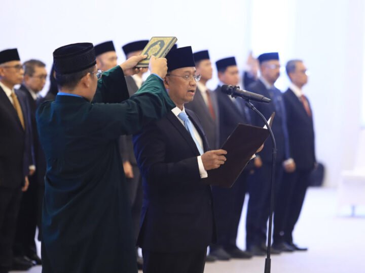 Sarjito Resmi Dilantik, OJK Pacu Persiapan Bursa Mineral Mulai 2027