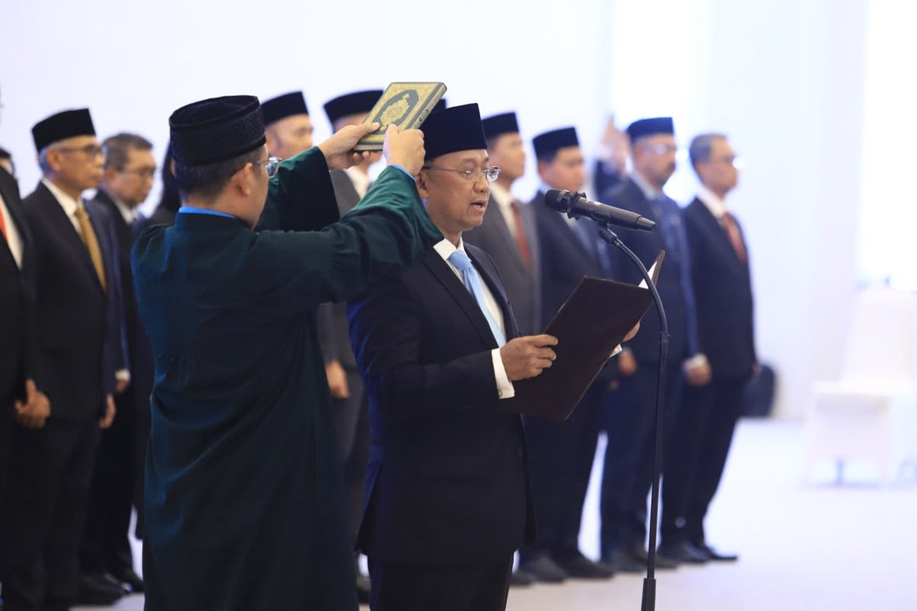 Sarjito Resmi Dilantik, OJK Pacu Persiapan Bursa Mineral Mulai 2027
