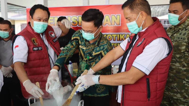 Perangi Narkoba, Polres Lamandau Musnahkan 7,2 Kg Sabu dan 69 Inex